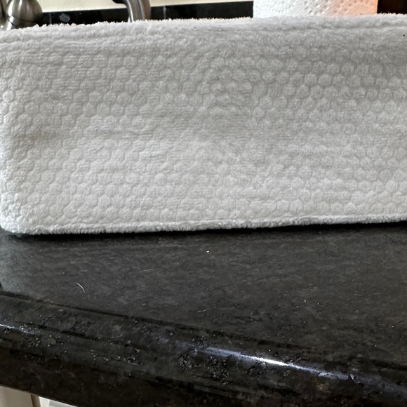 4 - Elegant White Textured Women's Bag - Picture 4 of 6